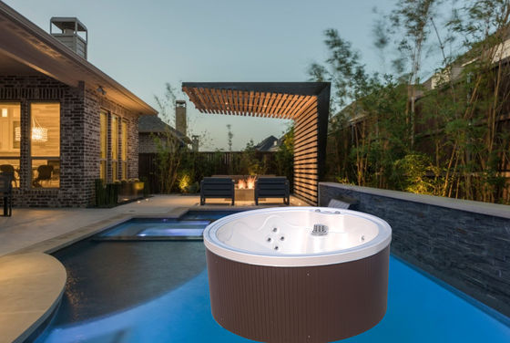 5-Person Acrylic Shell Hot Tub With 3kW Heater And Bluetooth Speakers